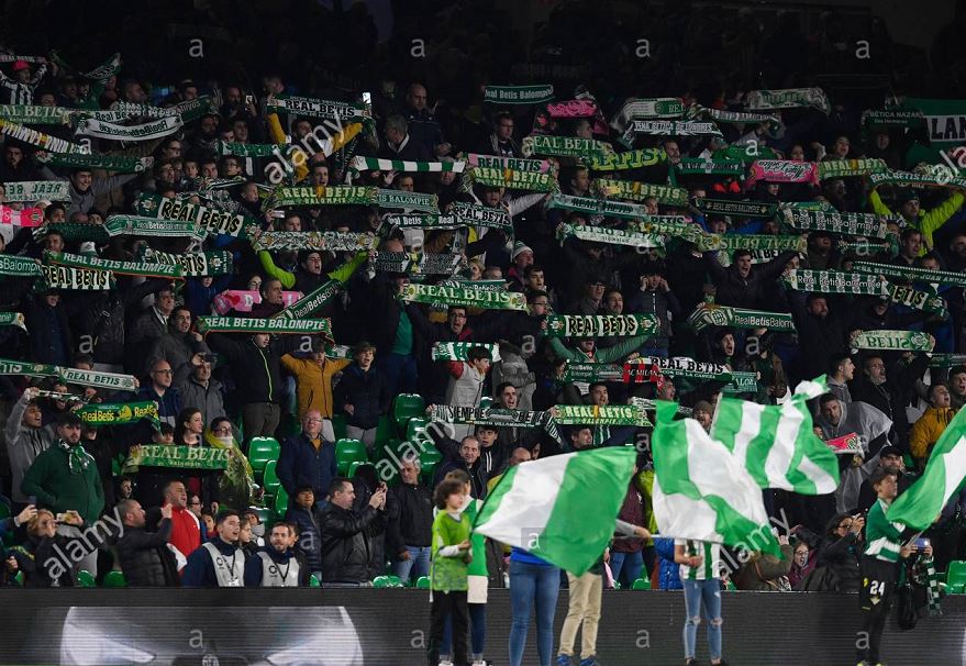 Δέκα χιλιάδες φίλαθλοι της Μπέτις εμψύχωσαν τους παίκτες ενόψει ντέρμπι (vid)