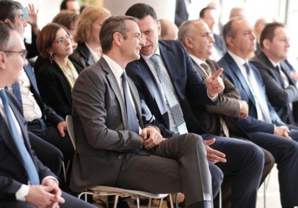 Αντικαπνιστικός : «Καπνούς» έβγαλε το Twitter