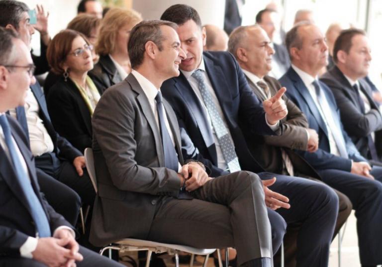 Αντικαπνιστικός : «Καπνούς» έβγαλε το Twitter