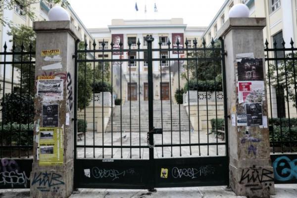 ΑΣΟΕΕ : Συνεχίζεται η μεγάλη αστυνομική επιχείρηση – Τι έχει βρεθεί