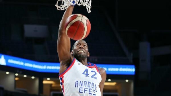 «Προπόνηση» της Εφές πριν το ΣΕΦ