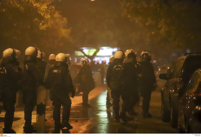 Θεσσαλονίκη : Νέος γύρος επεισοδίων με πέτρες κατά των ΜΑΤ