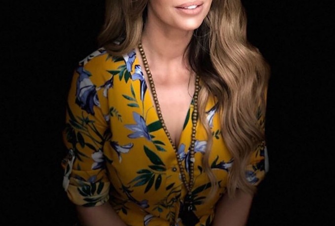 Ιωάννα Λίλη : Στο χειρουργείο η παρουσιάστρια – Τι της συνέβη;