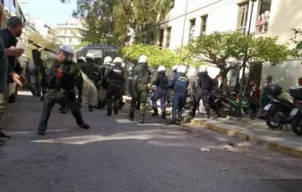 Διώξεις για πλημμελήματα στους συλληφθέντες για τα χθεσινά επεισόδια στα Εξάρχεια