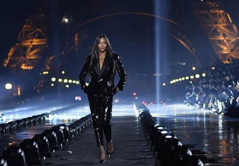 Η Ναόμι Κάμπελ λέει «όχι» σε πασαρέλα με μαύρα μοντέλα