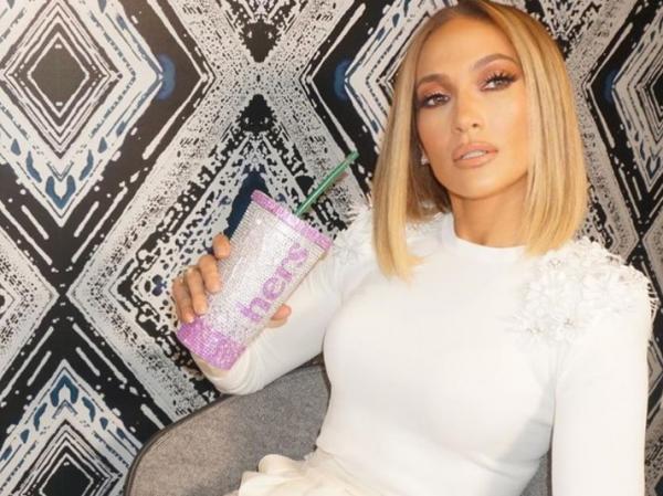 Απίστευτο: Αυτή είναι η 19χρονη σωσίας της Τζένιφερ Λόπεζ