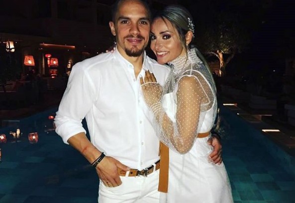 Βασιλική Μιλλούση: Δημοσίευσε την πιο τρυφερή φωτογραφία με τον Λευτέρη Πετρούνια και την κορούλα τους