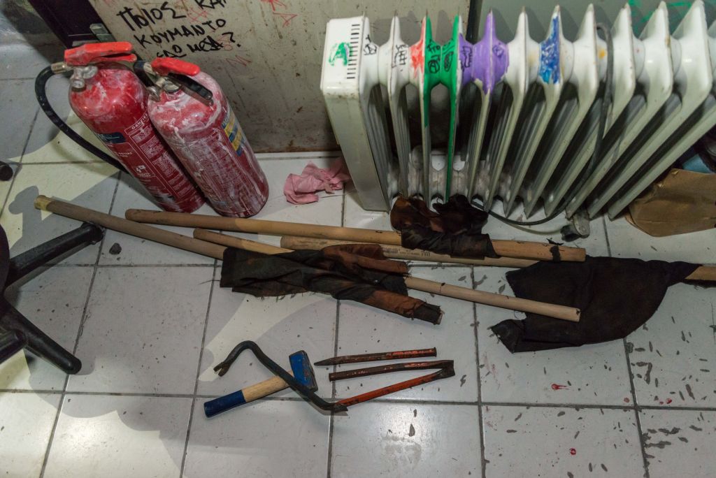 ΑΣΟΕΕ : Οι αρχές βρήκαν «επιχειρησιακό στρατηγείο» στο υπόγειο