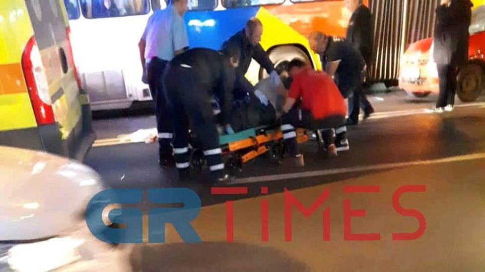 Θεσσαλονίκη: ΙΧ παρέσυρε πεζό – Τραυματίστηκε σοβαρά στο κεφάλι