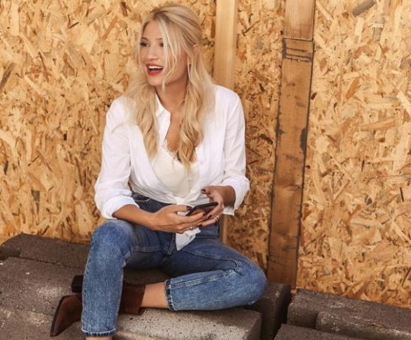 Φαίη Σκορδά : Αυτός είναι ο «άγνωστος» αδερφός της