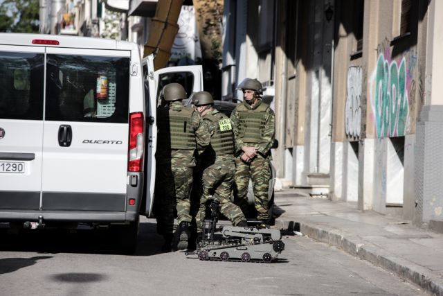 Εξάρχεια : Επιχείρηση σε «ύποπτο» κτίριο από τη Δίωξη Ναρκωτικών