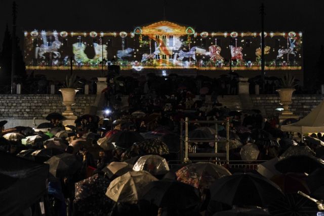 Βουλή : Το φαντασμαγορικό 3D projection mapping επιστρέφει για… 11 παραστάσεις