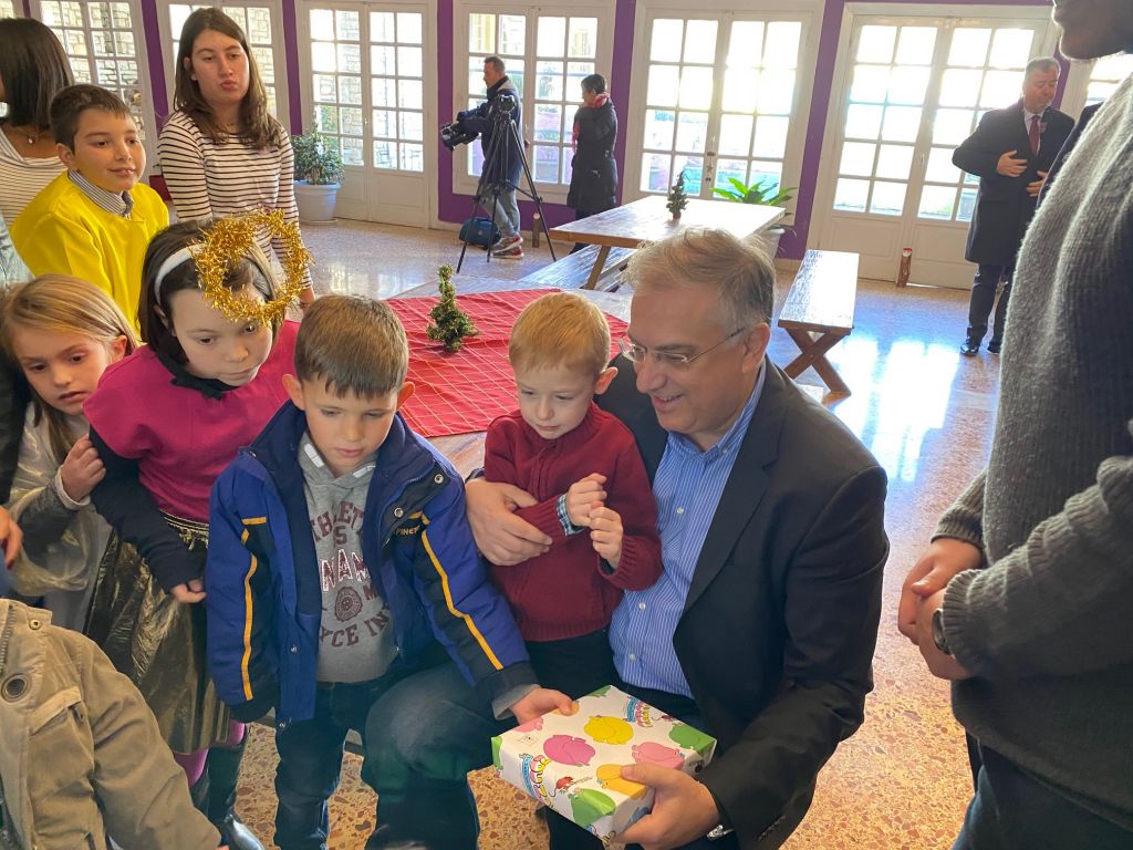 Θεοδωρικάκος : Επισκέφθηκε την «Κιβωτό του Κόσμου» στην Πωγωνιανή