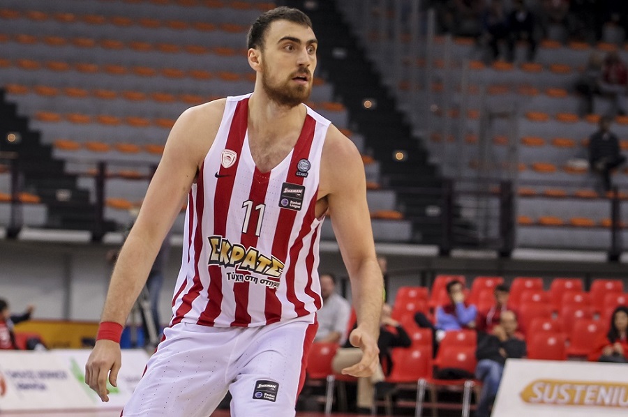 Ολυμπιακός: Τραυματίας ο Μιλουτίνοφ χάνει τη Βαρκελώνη