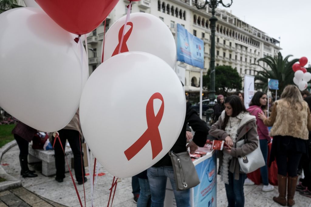 Παγκόσμια Ημέρα κατά του AIDS : Δράσεις ευαισθητοποίησης και ενημέρωσης σε Αθήνα και Θεσσαλονίκη