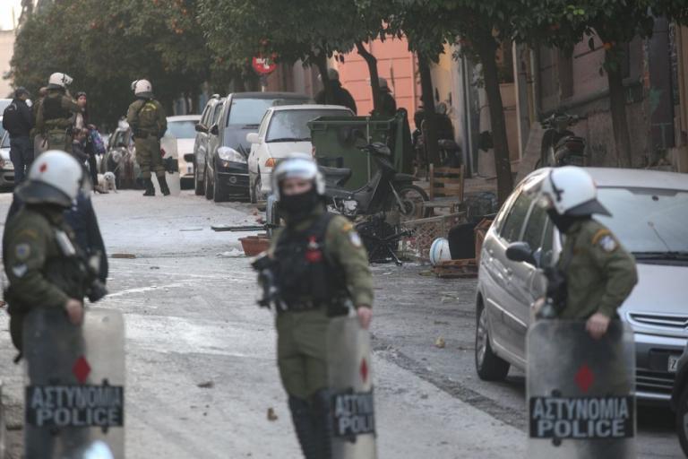 Κουκάκι: Μήνυση κατά των αστυνομικών θα καταθέσει η οικογένεια – Καταγγέλλουν κακοποίηση