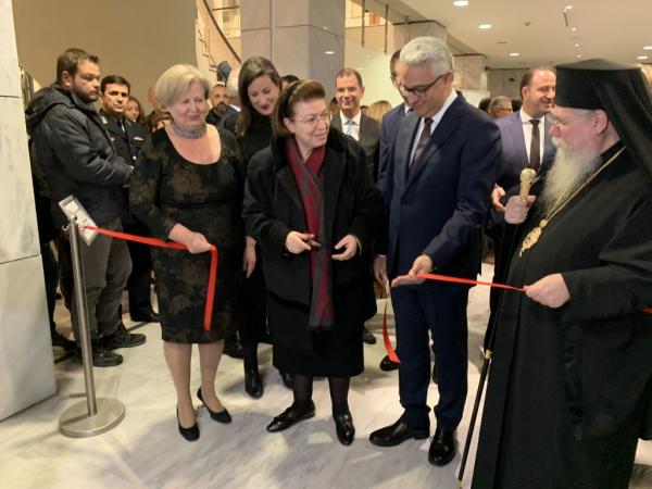 «Σημείο Συνάντησης»: Η Λίνα Μενδώνη εγκαινίασε την έκθεση στο Μουσείο Καβάλας