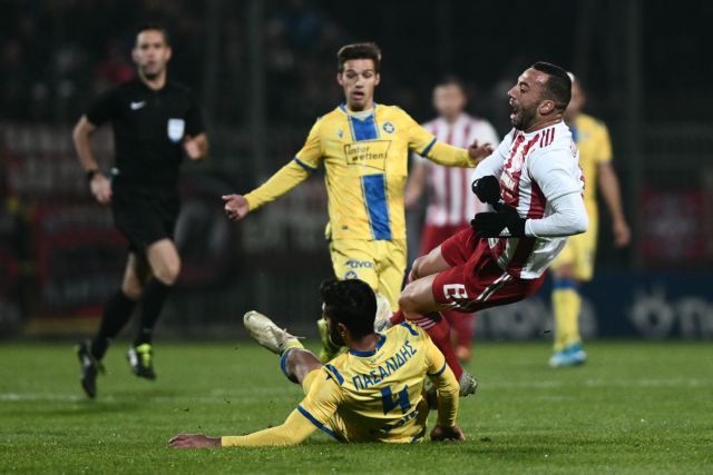 Ολυμπιακός: Η κόκκινη «μαγεία» και η… αηδία στην Τρίπολη