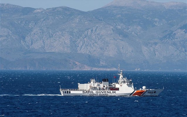 Καλόλιμνος : Έλληνας ψαράς «στολίζει» την τουρκική ακτοφυλακή που παρενοχλεί το καΐκι του
