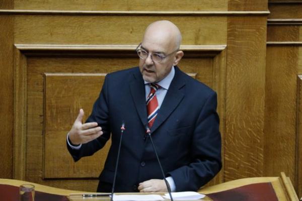 Παπαδημητρίου: Η αστυνομία μπορεί να ξεβρακώνει τους «μπαχαλάκηδες»