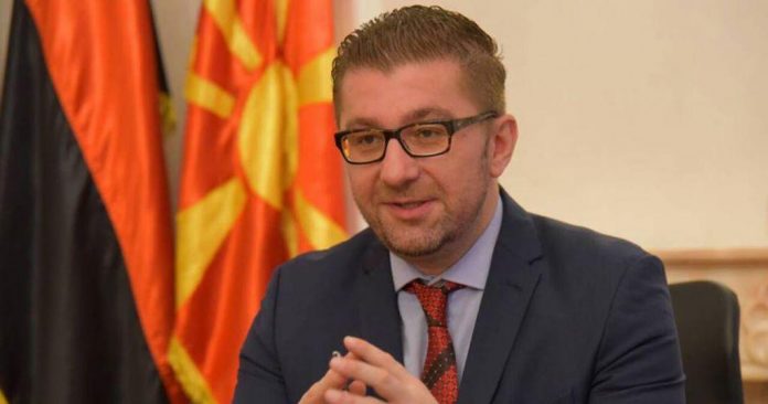 Βόρεια Μακεδονία : Ο αρχηγός του VMRO θέλει να καταργήσει τη Συμφωνία των Πρεσπών