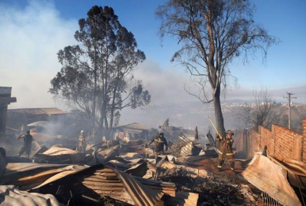 Χιλή: Σε εμπρησμό οφείλεται η φωτιά που έκανε στάχτη 245 σπίτια
