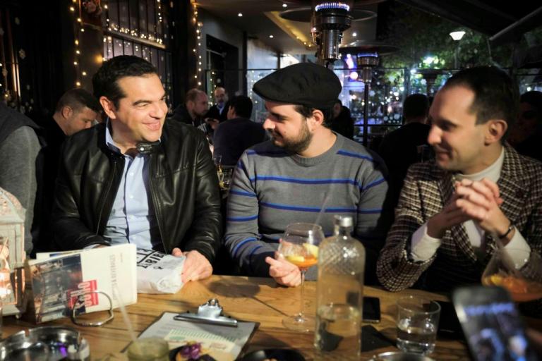 Η selfie Τσίπρα με τούρκο… φαν