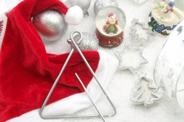 Κάλαντα : Να τα πούμε; Αρχιμηνιά κι Αρχιχρονιά