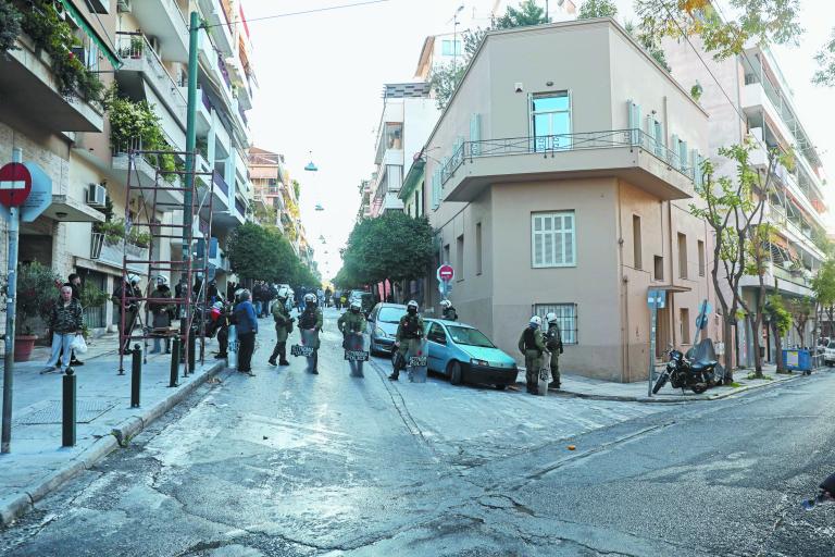 Η επιχείρηση της ΕΛ.ΑΣ στο Κουκάκι, τα κενά στον σχεδιασμό και οι μαρτυρίες