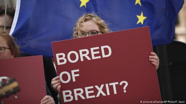 Οριστικό το Brexit, αίνιγμα η Σκωτία