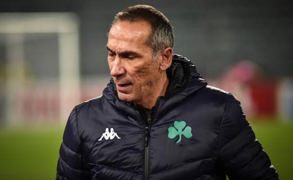 Τετ α τετ Δώνη με τους παίκτες: «Πρέπει να προβληματιστούμε»