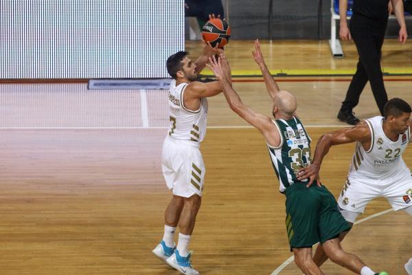 Στο 9-0 εκτίναξε η Ρεάλ το σερί της επί του Παναθηναϊκού