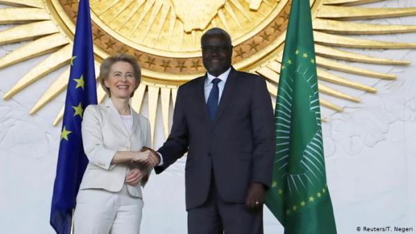 Φον ντερ Λάιεν: Στο δρόμο που χάραξε η Κίνα στην Αφρική