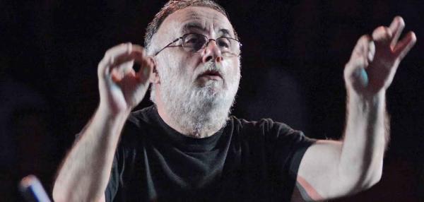 «Εφυγε» ο «Αμλετ της Σελήνης». Πήγε να βρει τη «Ρόζα» και τους «7 Νάνους»