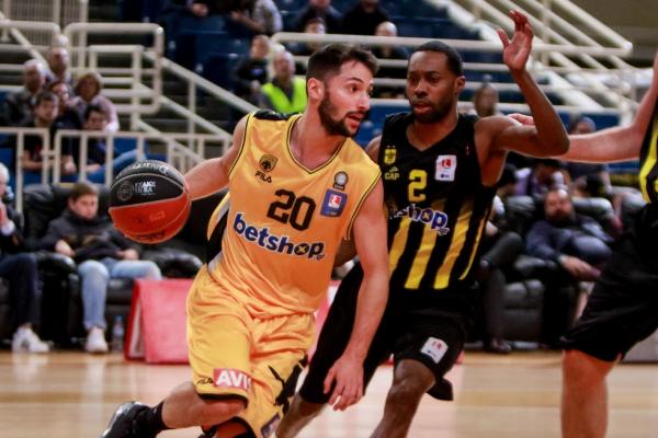 Ο Άρης πάλεψε αλλά ηττήθηκε από την ΑΕΚ στο ΟΑΚΑ