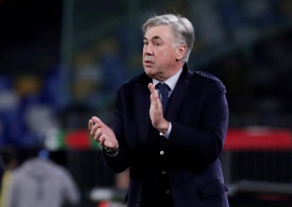 Σε διαπραγματεύσεις με την Έβερτον ο Αντσελότι