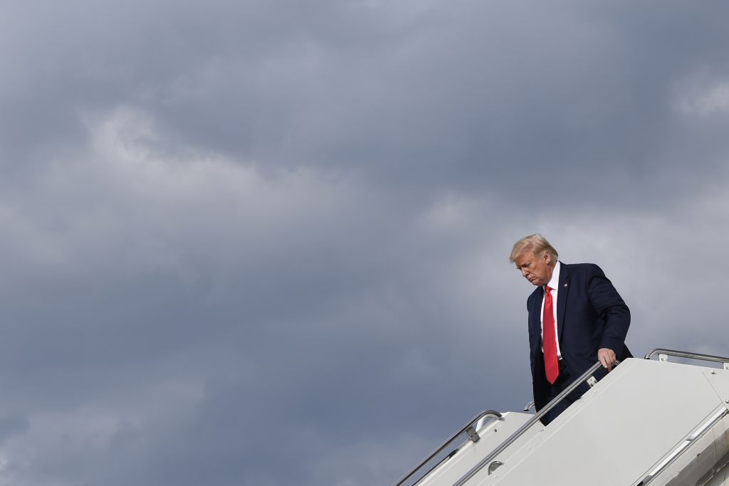 Φεύγει για να… ξεχάσει ο Τραμπ – Πάει διακοπές σε πολυτελές κλαμπ στην Φλόριντα