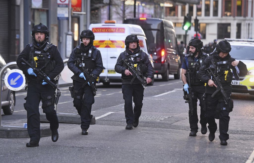 Η Ευρώπη οχυρώνεται υπό τον φόβο της τρομοκρατίας