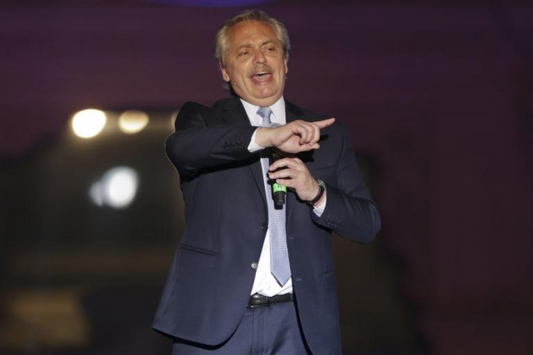 Αργεντινή : Στάση πληρωμών επιβεβαίωσε ο Φερνάντες