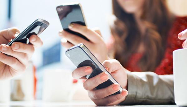 Είσαι εξαρτημένος από το smartphone σου; 8 τρόποι να… ξεφύγεις