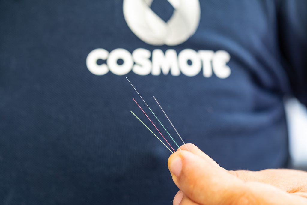 COSMOTE Fiber: 150.000 γραμμές Fiber To The Home σε όλη τη χώρα