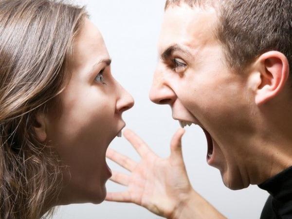 Οι γυναίκες ή οι άντρες μισούν περισσότερο μετά τον χωρισμό;