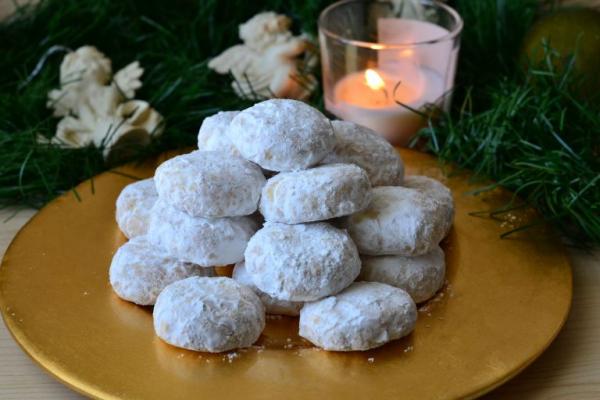 Κουραμπιεδάκια light