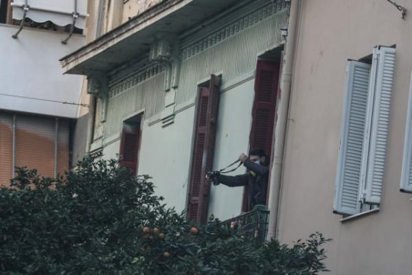 Η στιγμή της σύλληψης του Ινδαρέ και των γιων του στο σπίτι τους [Εικόνες]