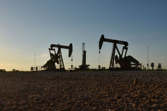 Μείωση στην παραγωγή πετρελαίου συμφώνησαν ΟΠΕΚ και Ρωσία