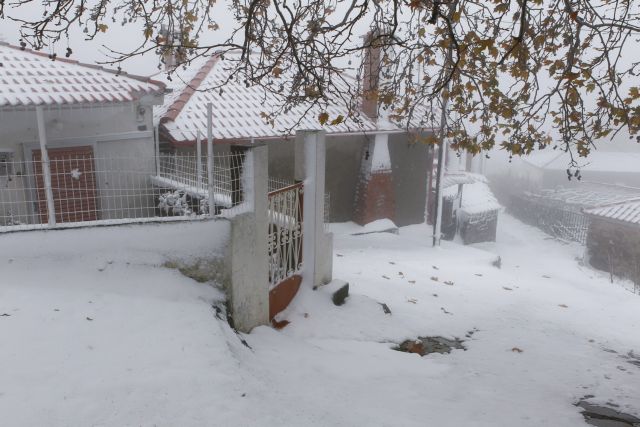 «Καμπανάκι» Καλλιάνου για προβλήματα από τις χιονοπτώσεις – Τι θα γίνει στην Αττική