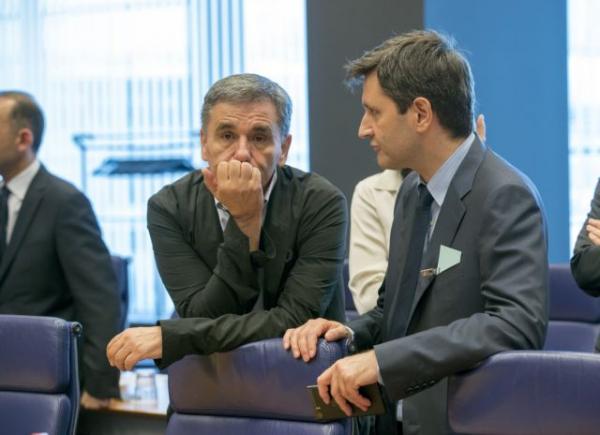 Πόλεμος ΝΔ – ΣΥΡΙΖΑ για τα δημοσιονομικά κατά την «παράδοση-παραλαβή» της κυβέρνησης