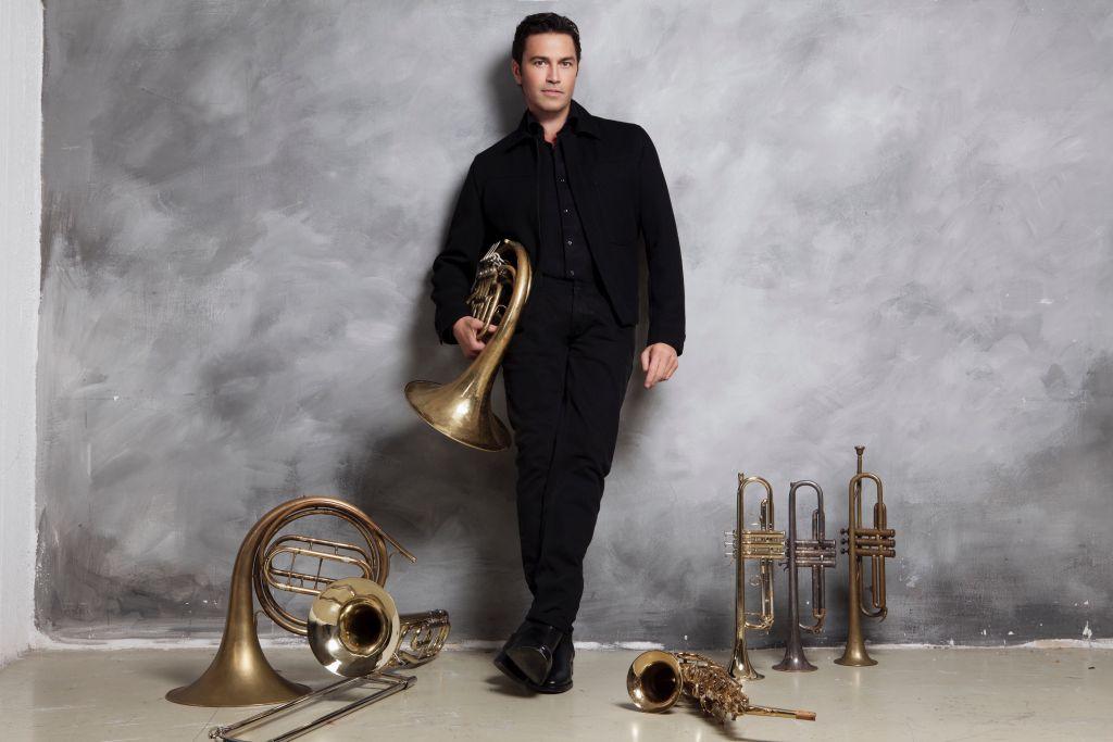 Ο Μάριος Φραγκούλης μιλάει στο in.gr για τα καλύτερα Χριστούγεννα της ζωής του