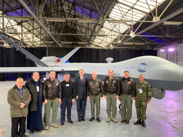 Λάρισα : Επιδείξεις του υπερσύγχρονου αμερικανικού UAV MQ-9 Guardian