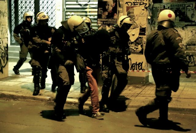 «Προβείτε σε συλλήψεις»: Ο ασύρματος πρόδωσε την αστυνομία μετά την πορεία για τον Γρηγορόπουλο